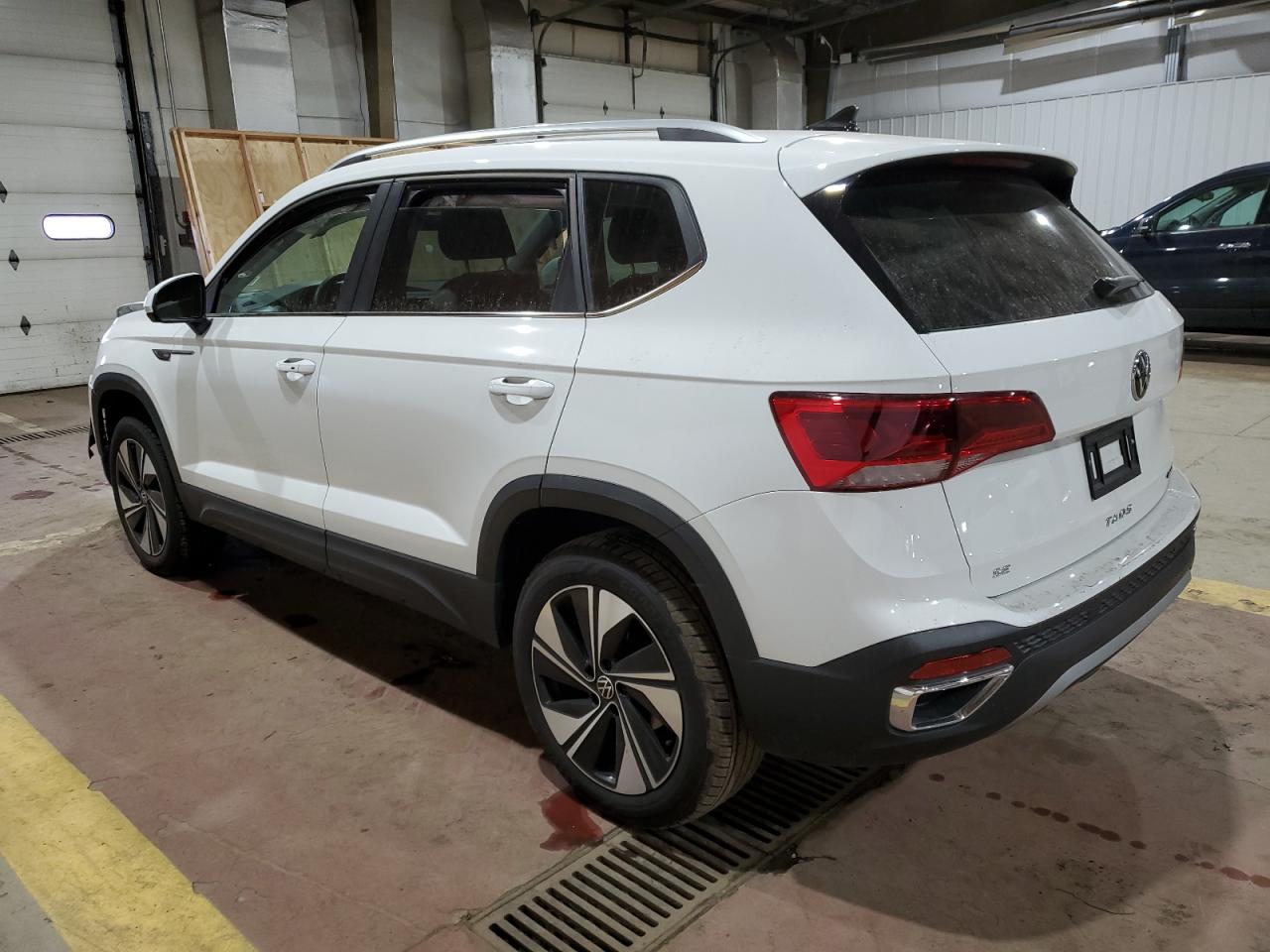 2024 VOLKSWAGEN TAOS SE VIN:3VVUX7B28RM067140