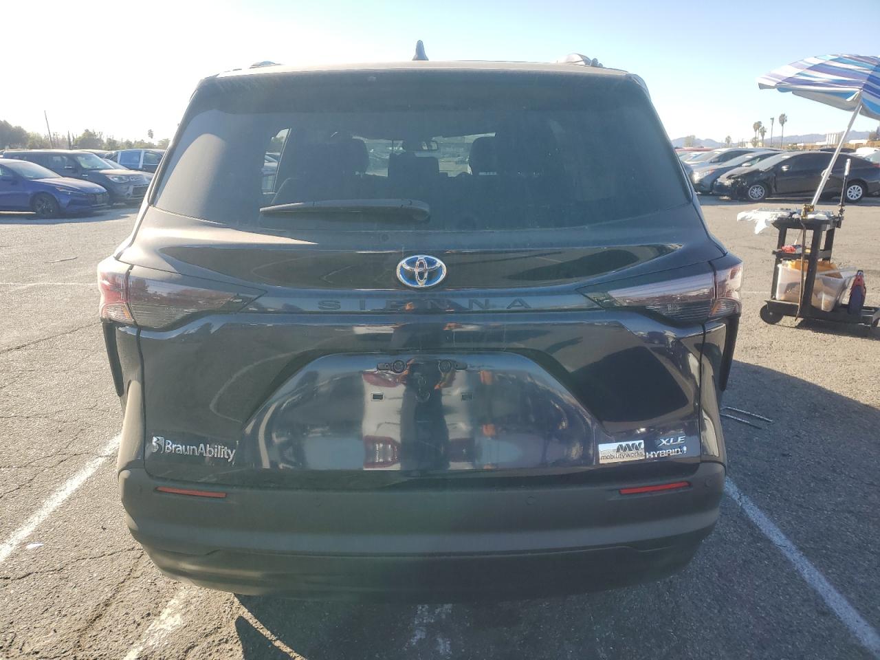 2023 TOYOTA SIENNA XLE VIN:5TDJRKEC8PS172020