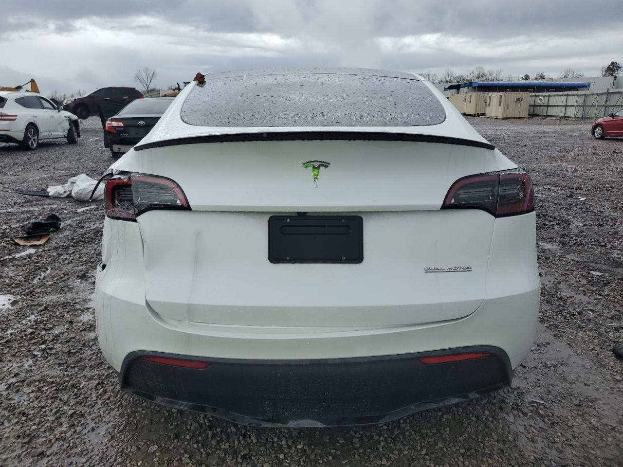 2023 TESLA MODEL Y  VIN:7SAYGDEF5PF958617