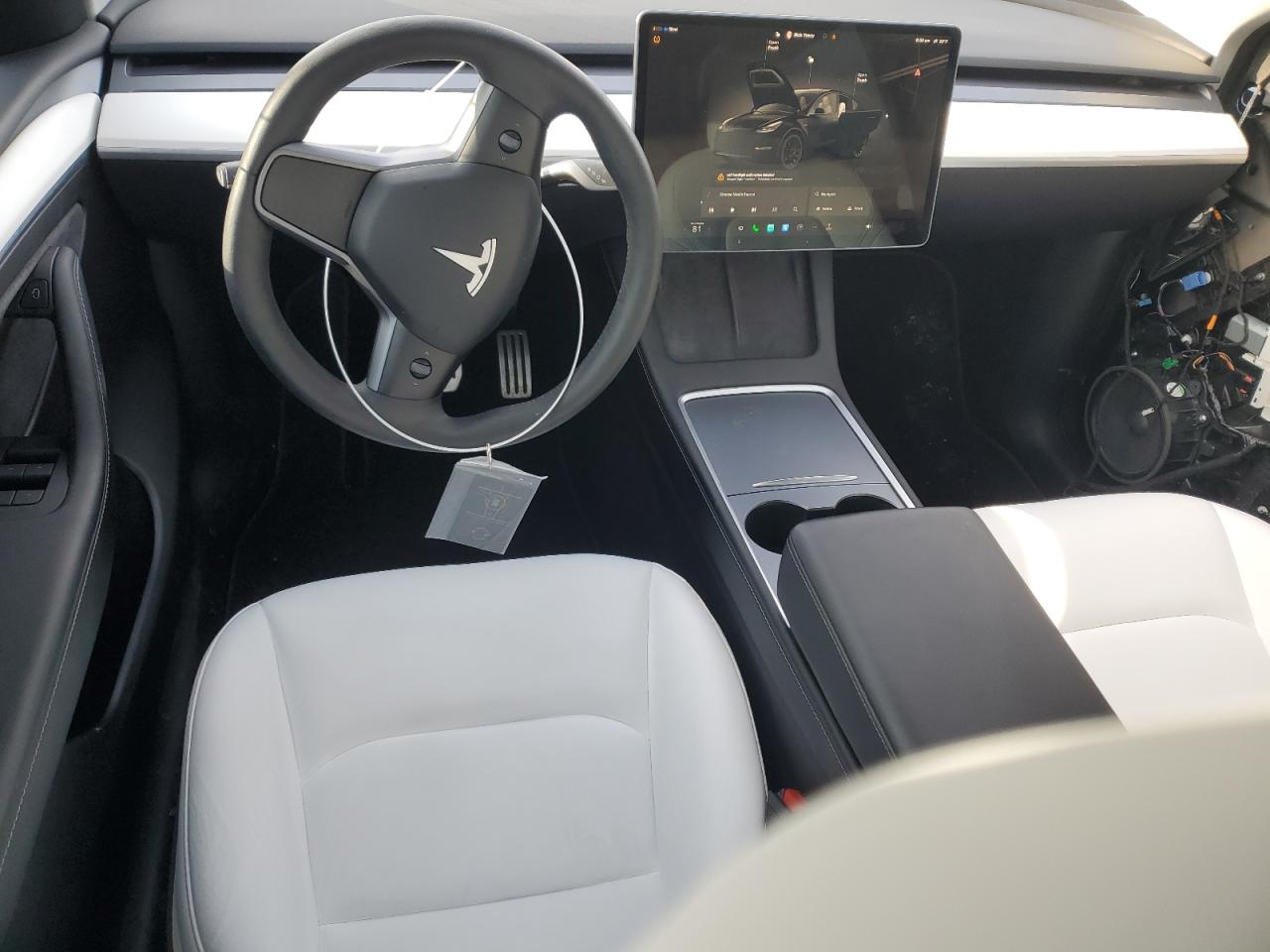 2022 TESLA MODEL Y  VIN:7SAYGDEF1NF543047