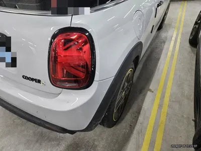 2022 MINI Cooper VIN: