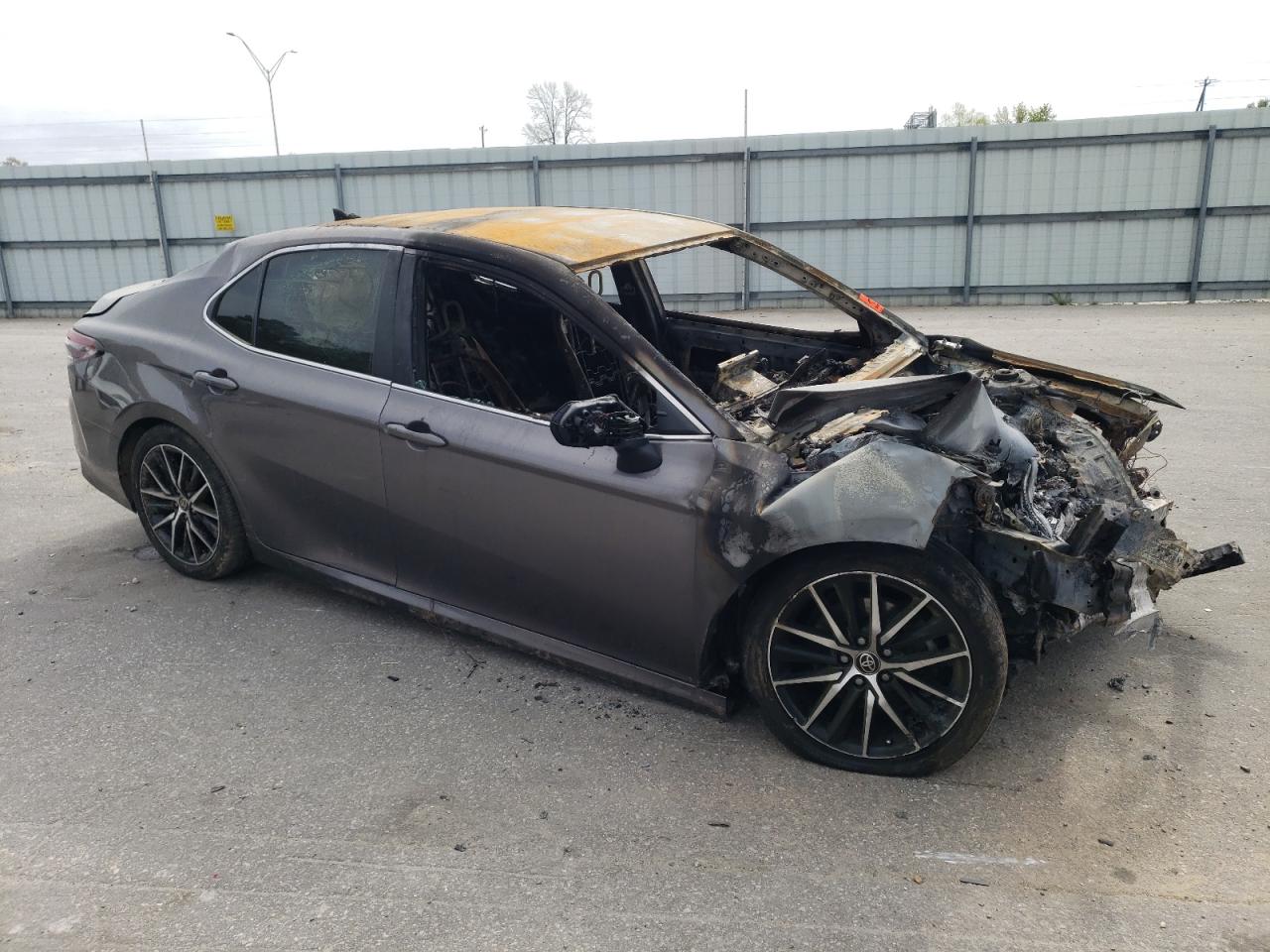 2022 TOYOTA CAMRY LE VIN:4T1C11AK8NU639500