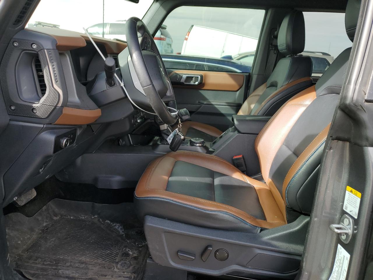 2024 FORD BRONCO OUTER BANKS VIN:1FMEE8BPXRLA42019