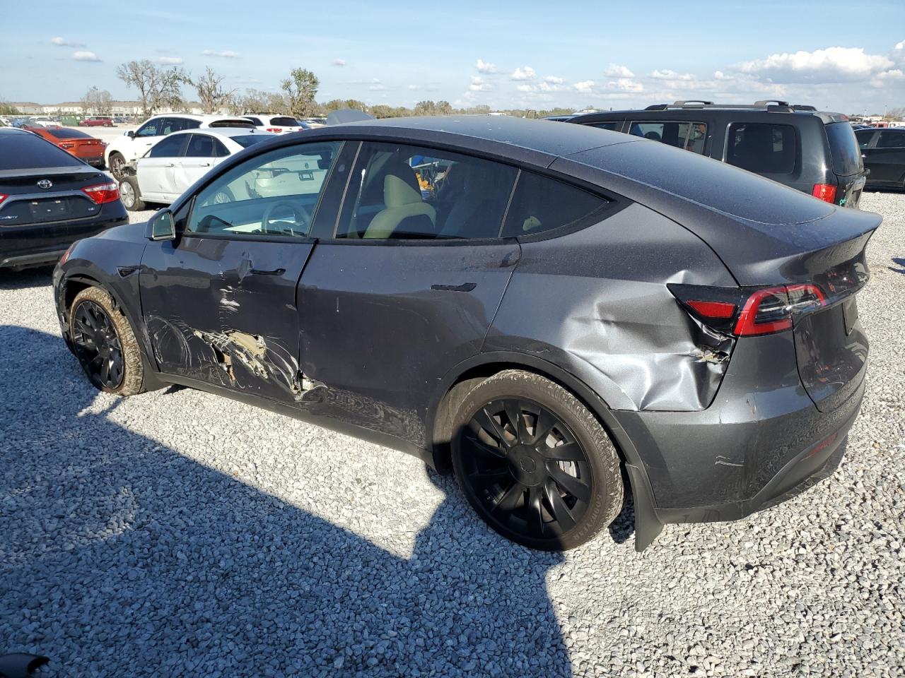 2023 TESLA MODEL Y  VIN:7SAYGAEE5PF882418