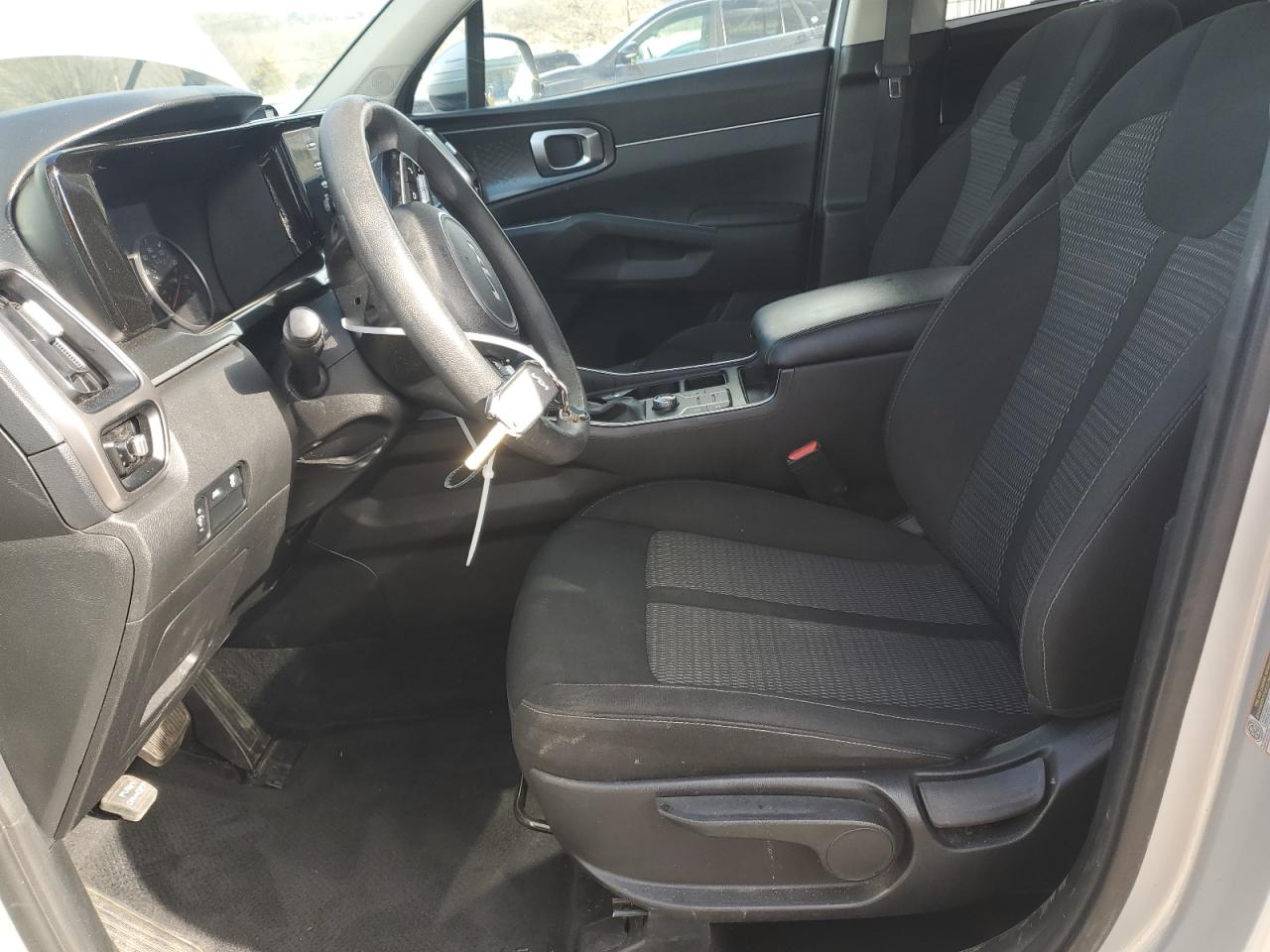 2022 KIA SORENTO LX VIN:5XYRG4LC4NG113323