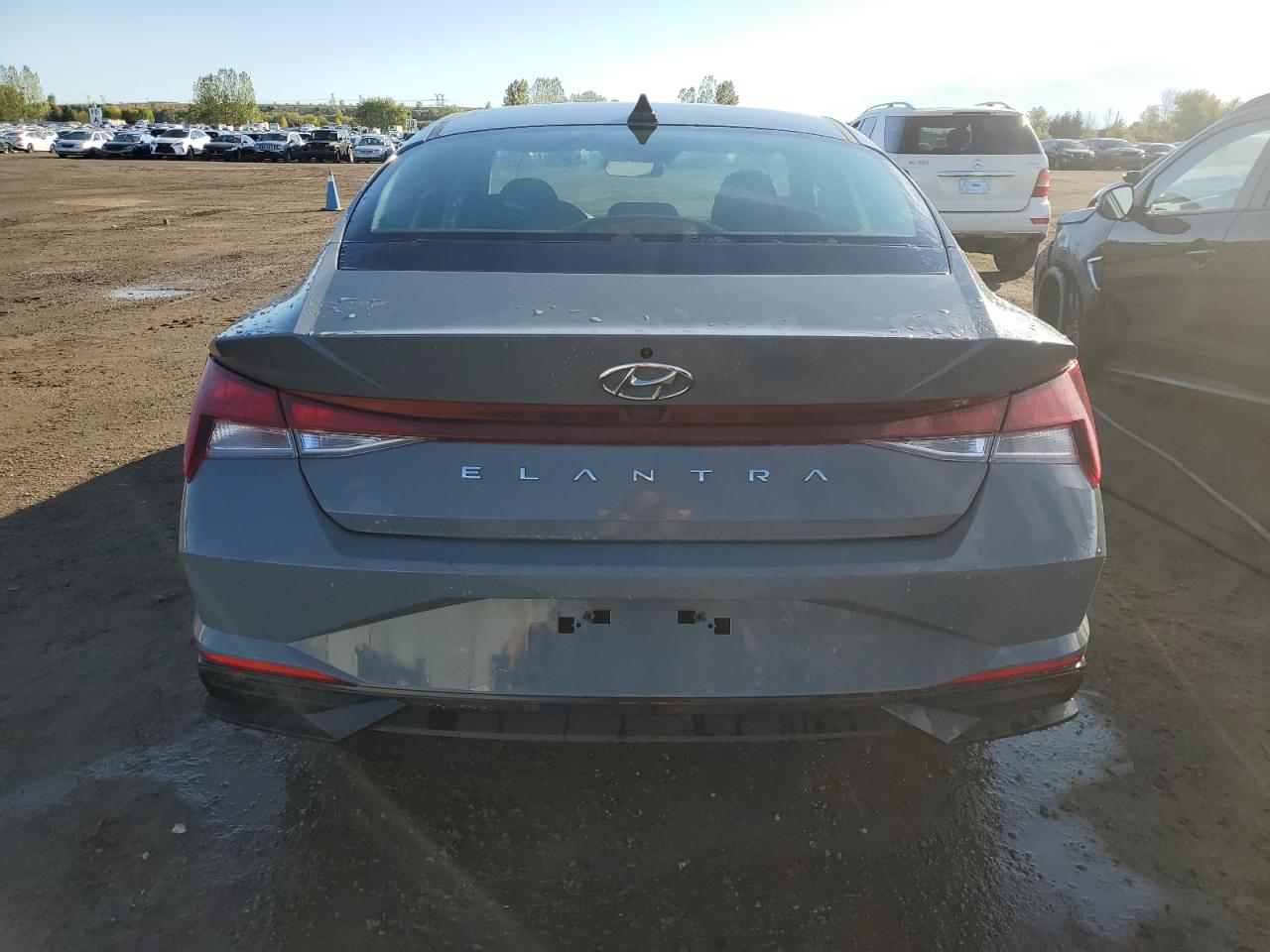 2022 HYUNDAI ELANTRA SEL VIN:KMHLM4AG5NU320284