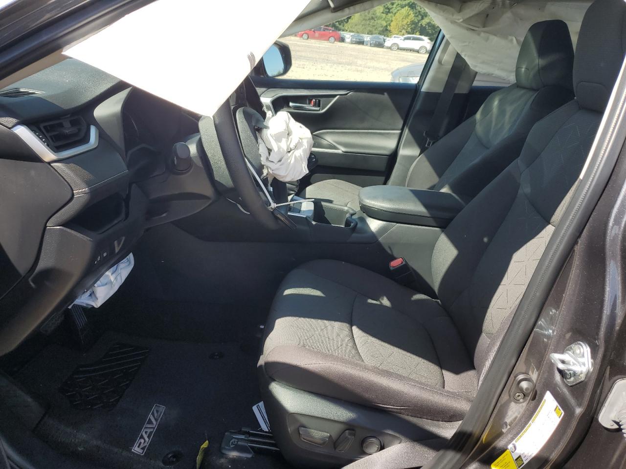 2024 TOYOTA RAV4 XLE VIN:2T3P1RFV7RW438106