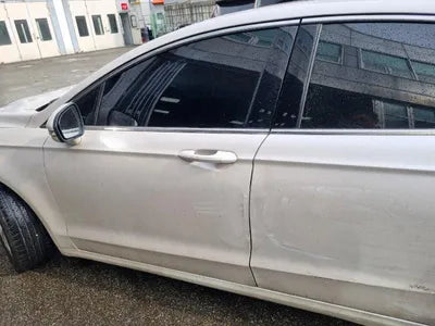 2015 Ford Mondeo VIN: