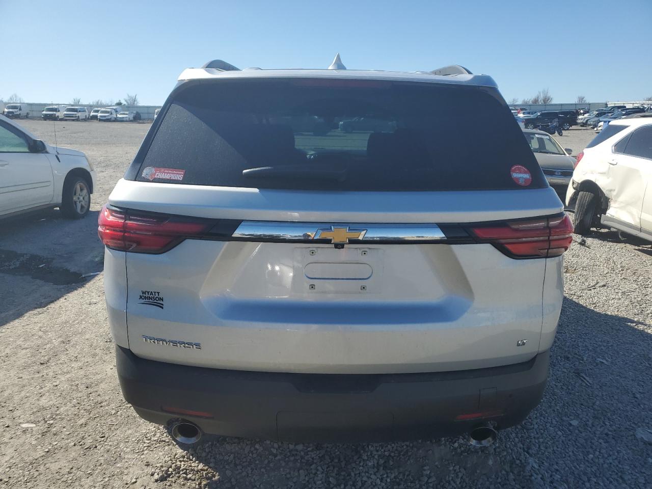 2022 CHEVROLET TRAVERSE LT VIN:1GNERGKW1NJ166154
