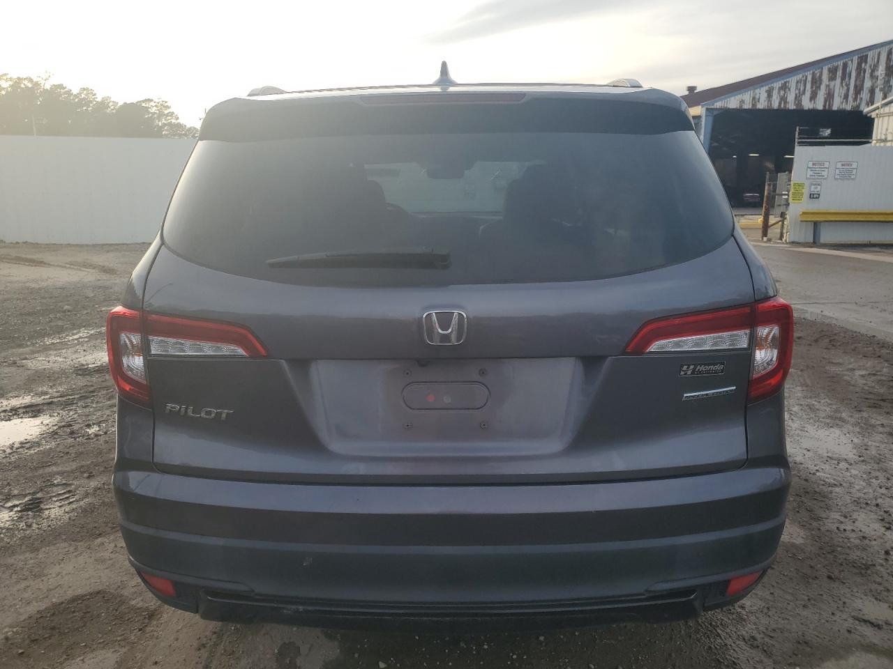 2022 HONDA PILOT SE VIN:5FNYF5H21NB016009