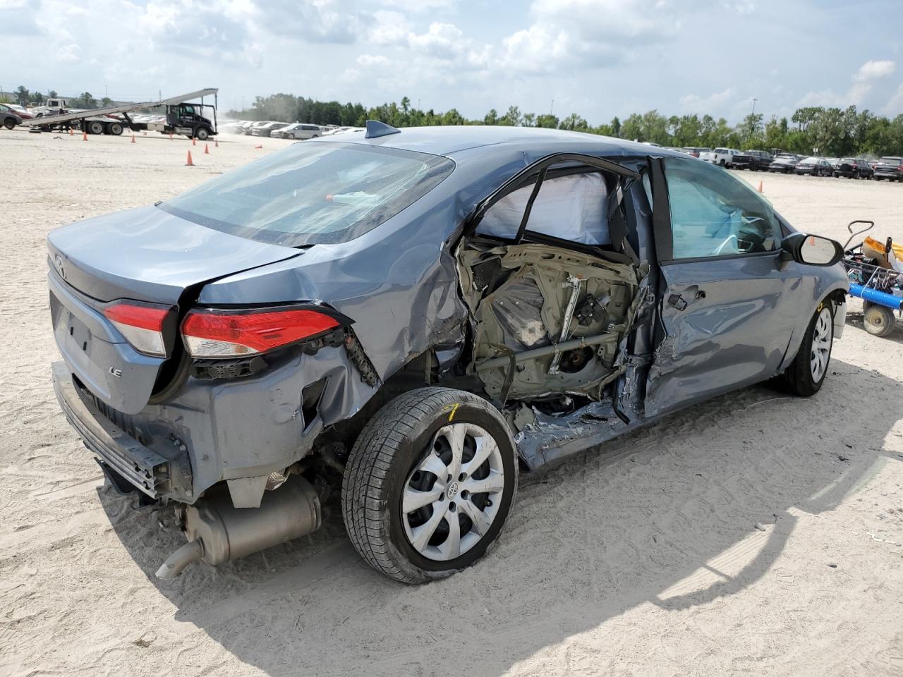 2022 TOYOTA COROLLA LE VIN:5YFEPMAE3NP323748