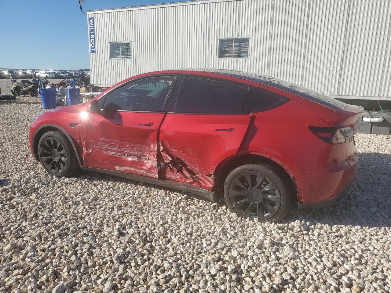 2023 TESLA MODEL Y  VIN:7SAYGDEE9PA051910