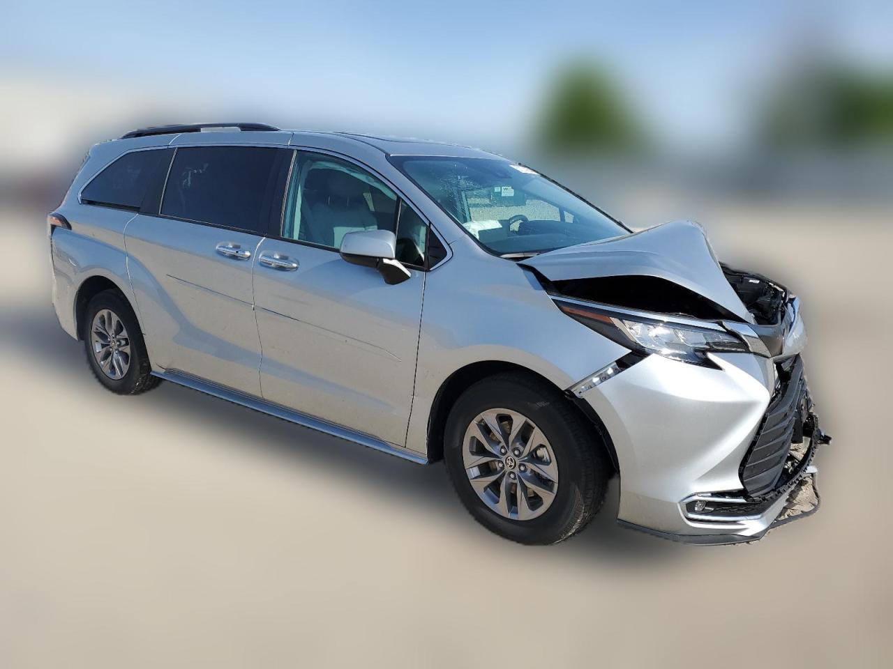 2022 TOYOTA SIENNA XLE VIN:5TDYRKEC1NS114973