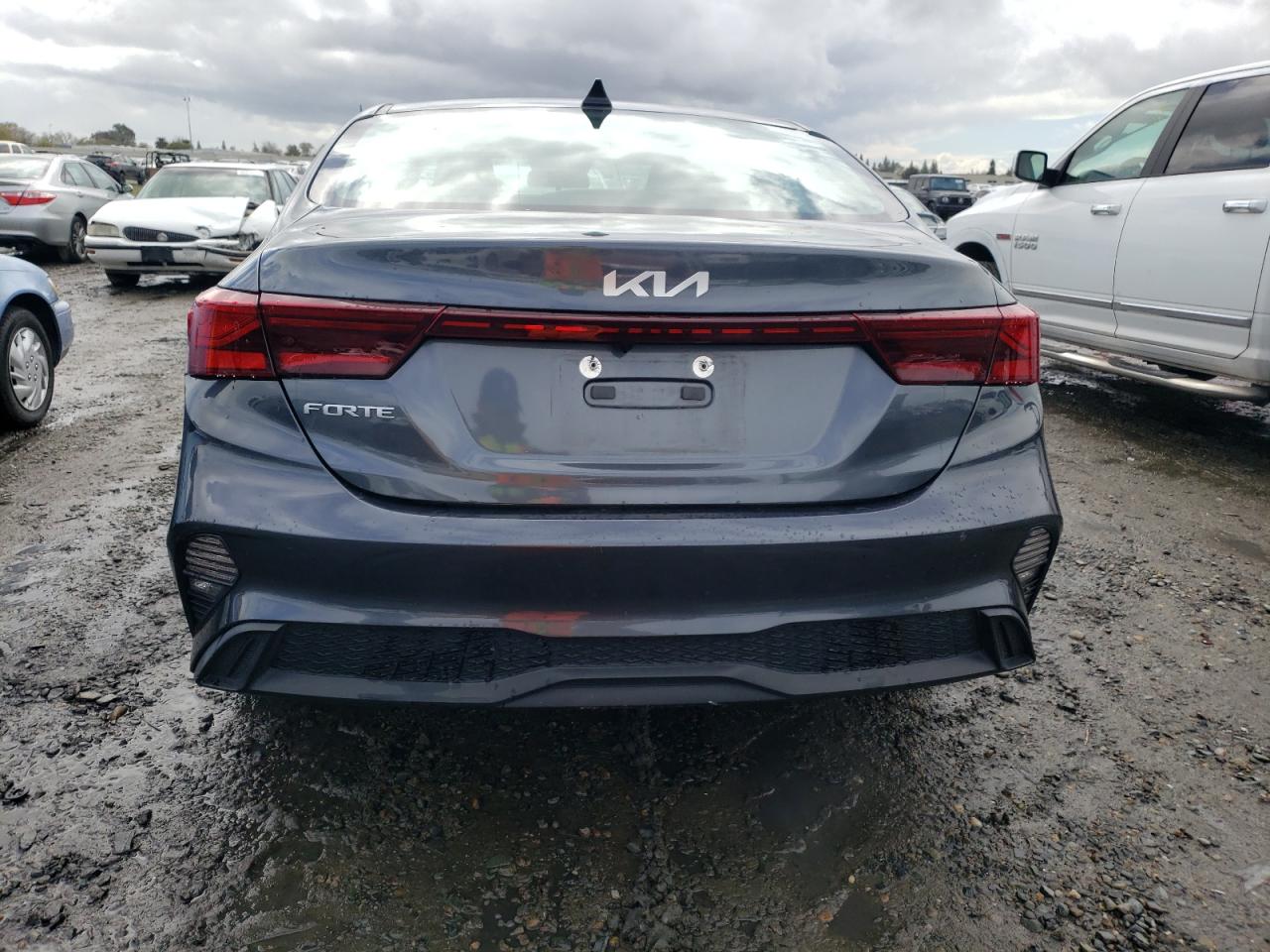 2022 KIA FORTE FE VIN:3KPF24AD5NE478099