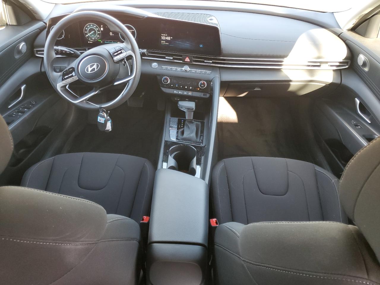 2024 HYUNDAI ELANTRA BLUE VIN:KMHLM4DJXRU102600