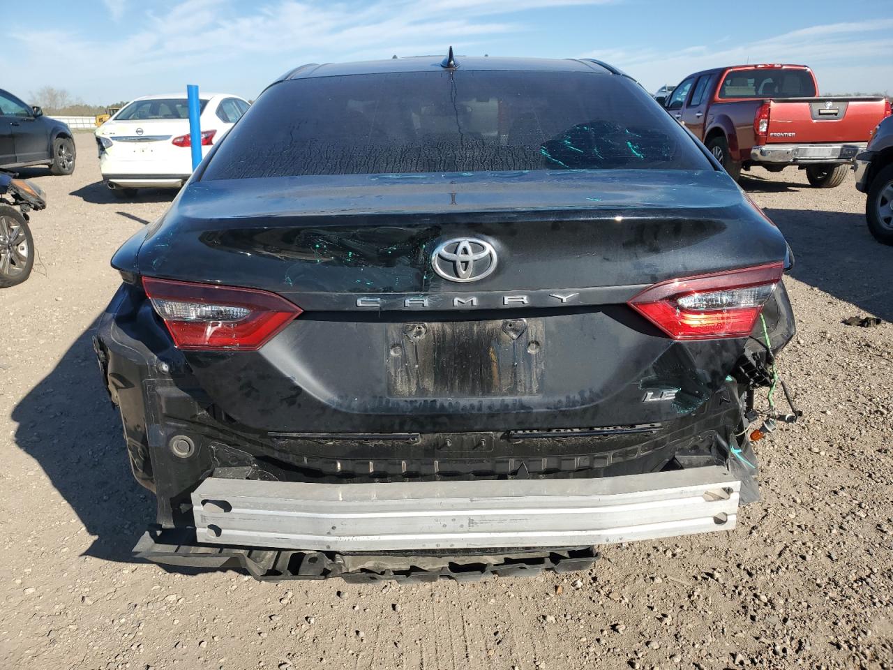 2022 TOYOTA CAMRY LE VIN:4T1C11AK0NU642018
