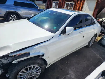 2015 Mercedes-Benz C 200 VIN: