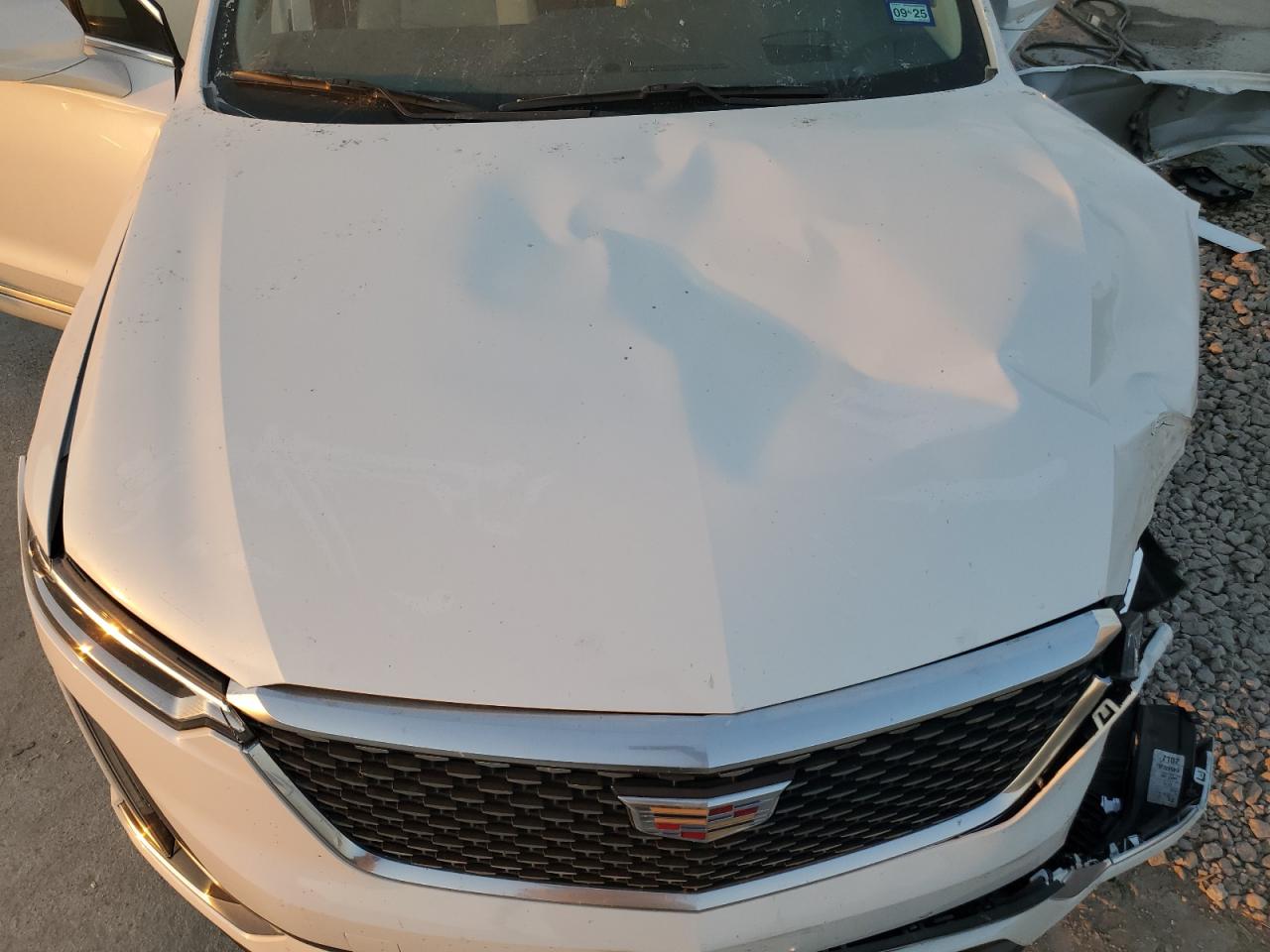 2024 CADILLAC XT6 PREMIUM LUXURY VIN:1GYKPDRS6RZ708725