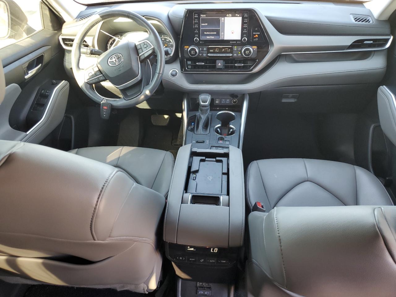 2022 TOYOTA HIGHLANDER XLE VIN:5TDHZRAH0NS555195