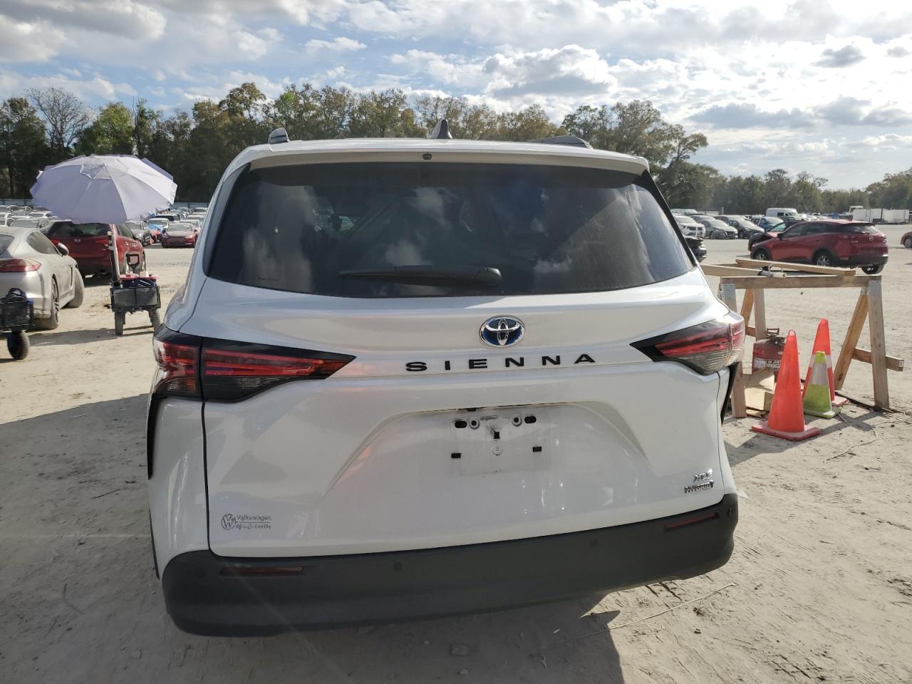 2022 TOYOTA SIENNA XLE VIN:5TDYRKEC7NS087469