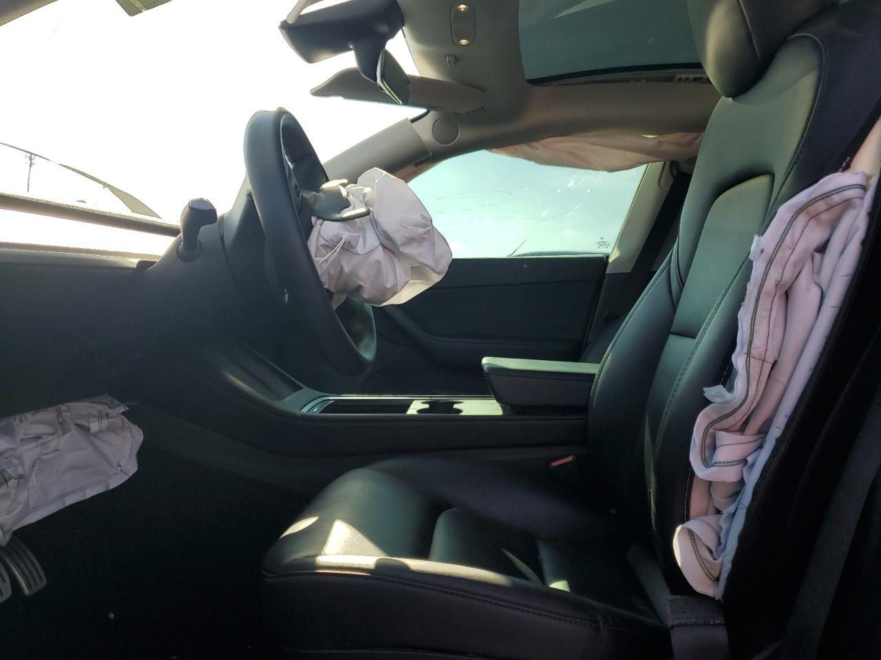 2022 TESLA MODEL Y  VIN:7SAYGDEF5NF313270