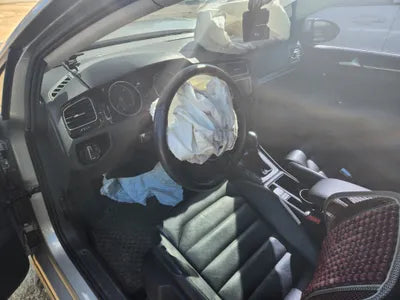 2014 Volkswagen Golf VIN:
