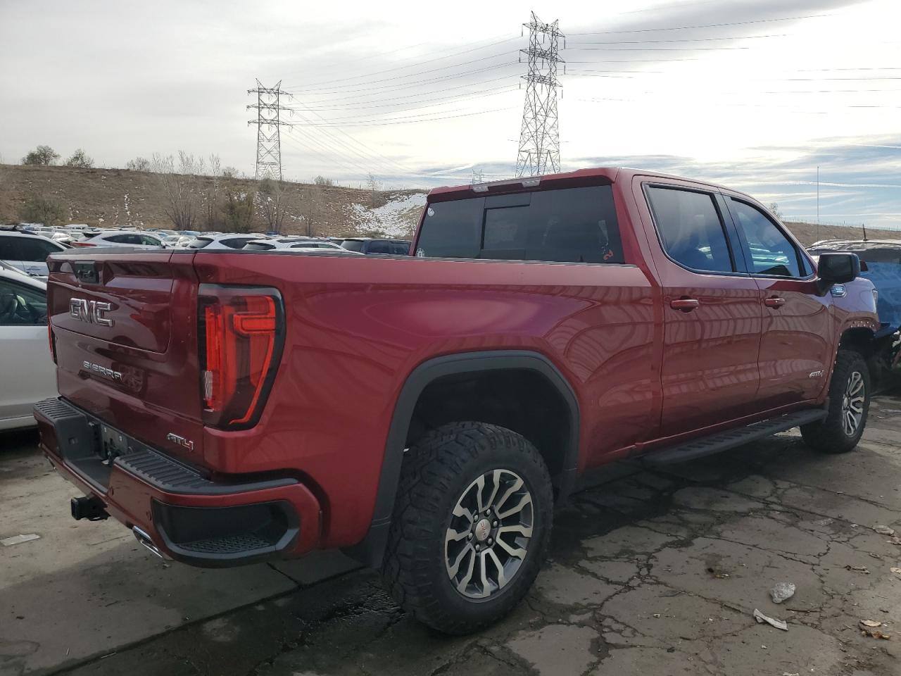 2022 GMC SIERRA K1500 AT4 VIN:3GTUUEET4NG613313