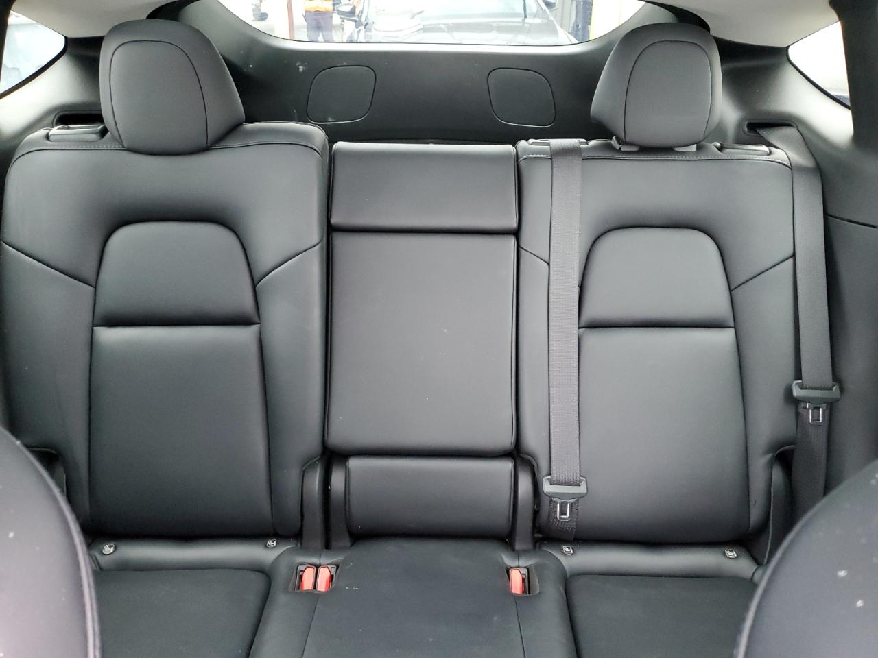 2022 TESLA MODEL Y  VIN:7SAYGDEF5NF376840