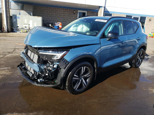 2024 VOLVO XC40 CORE VIN:YV4L12UK3R2208017