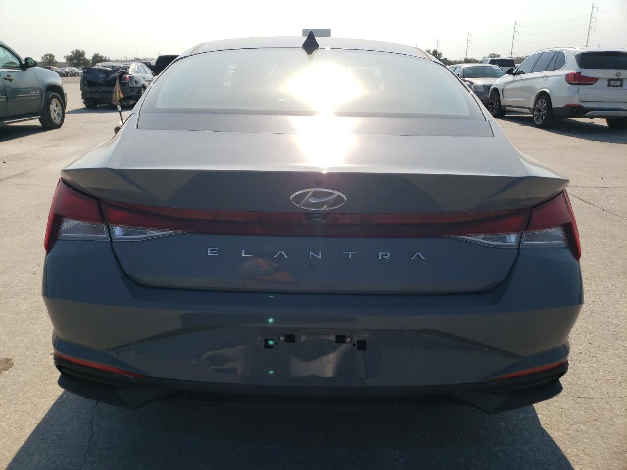 2022 HYUNDAI ELANTRA SEL VIN:KMHLM4AG7NU320996