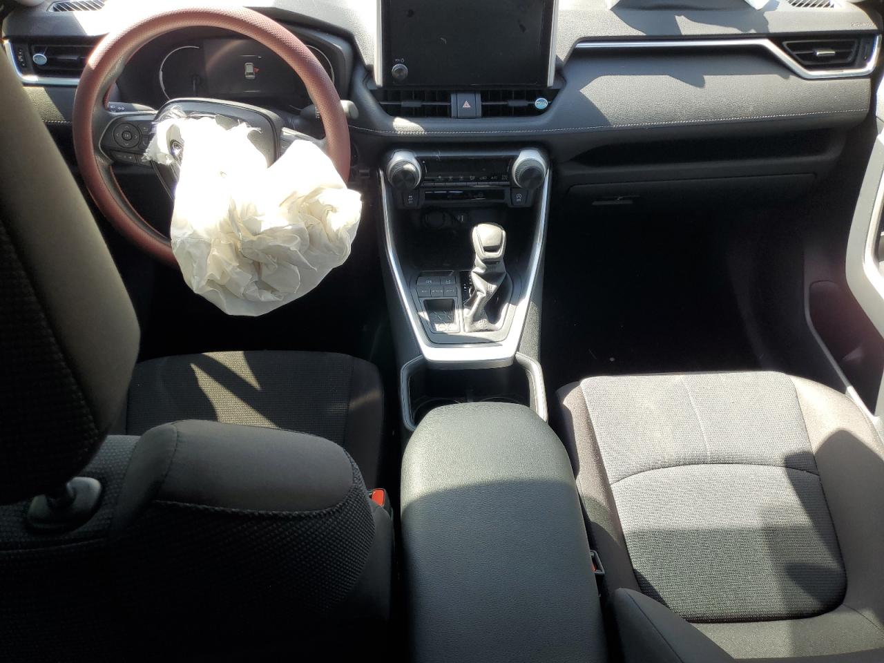 2024 TOYOTA RAV4 LE VIN:JTMK1RFV8RD121085