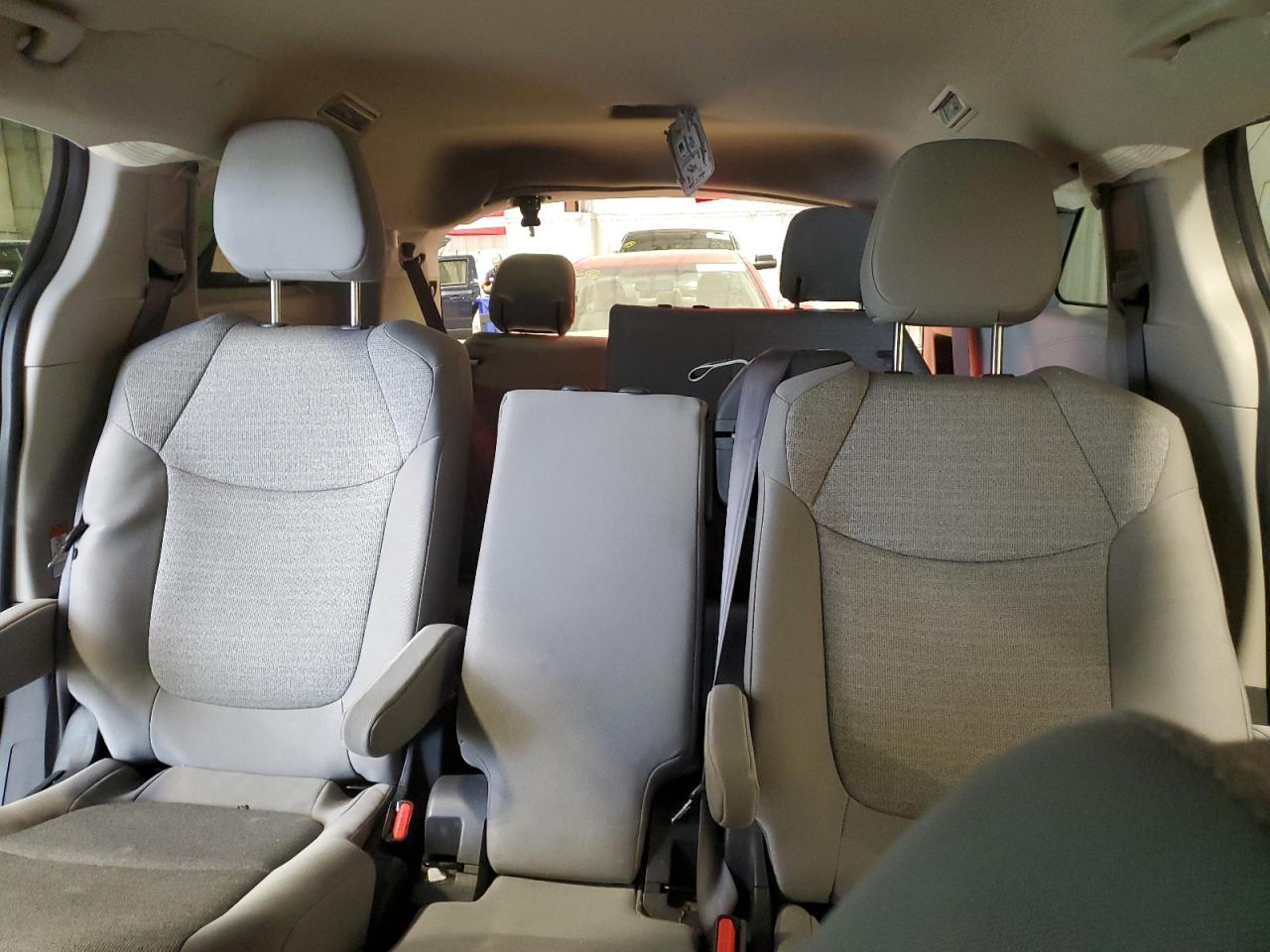 2022 TOYOTA SIENNA LE VIN:5TDKRKEC4NS101270