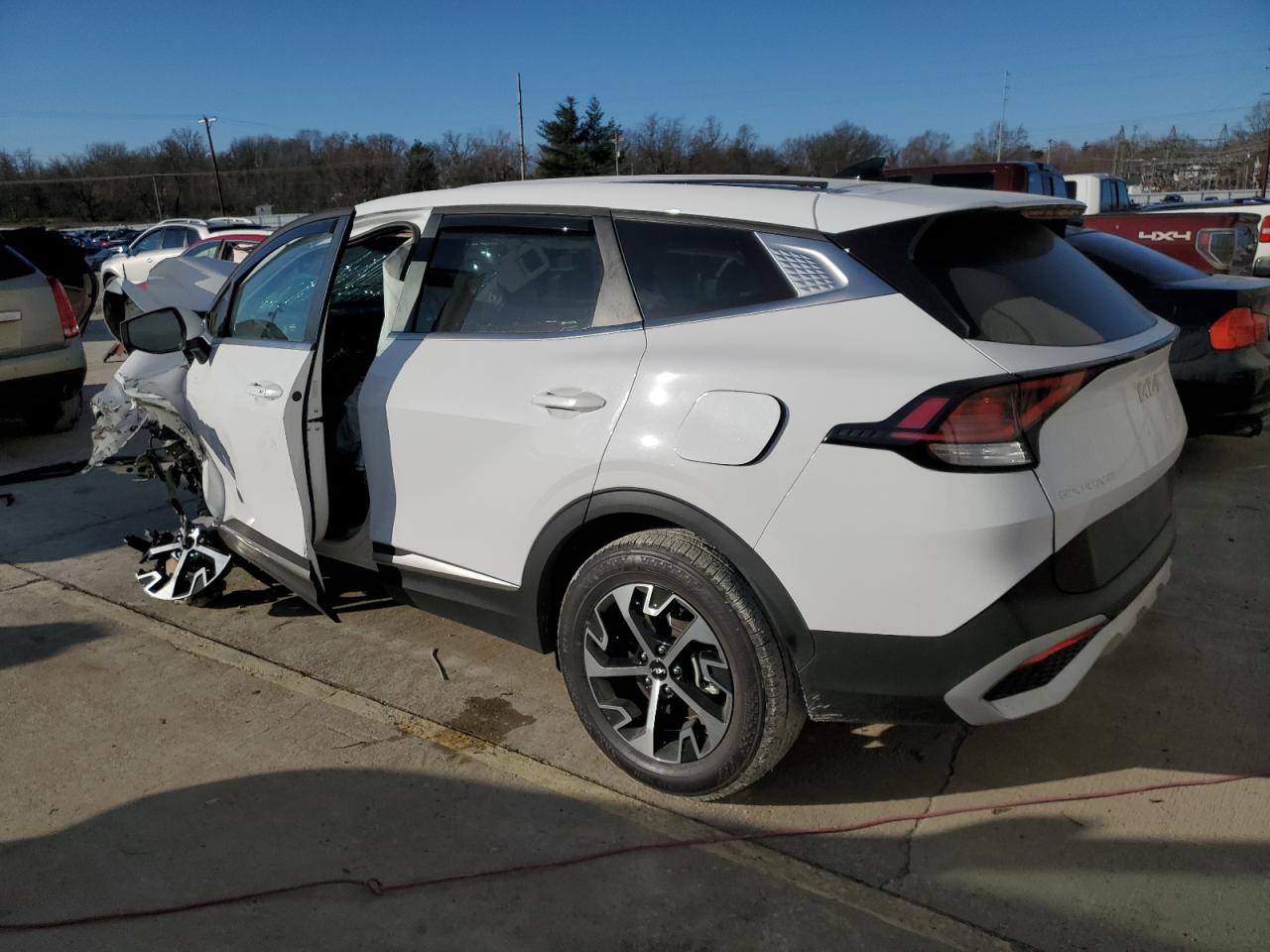 2024 KIA SPORTAGE EX VIN:1NXBR32E57Z931598