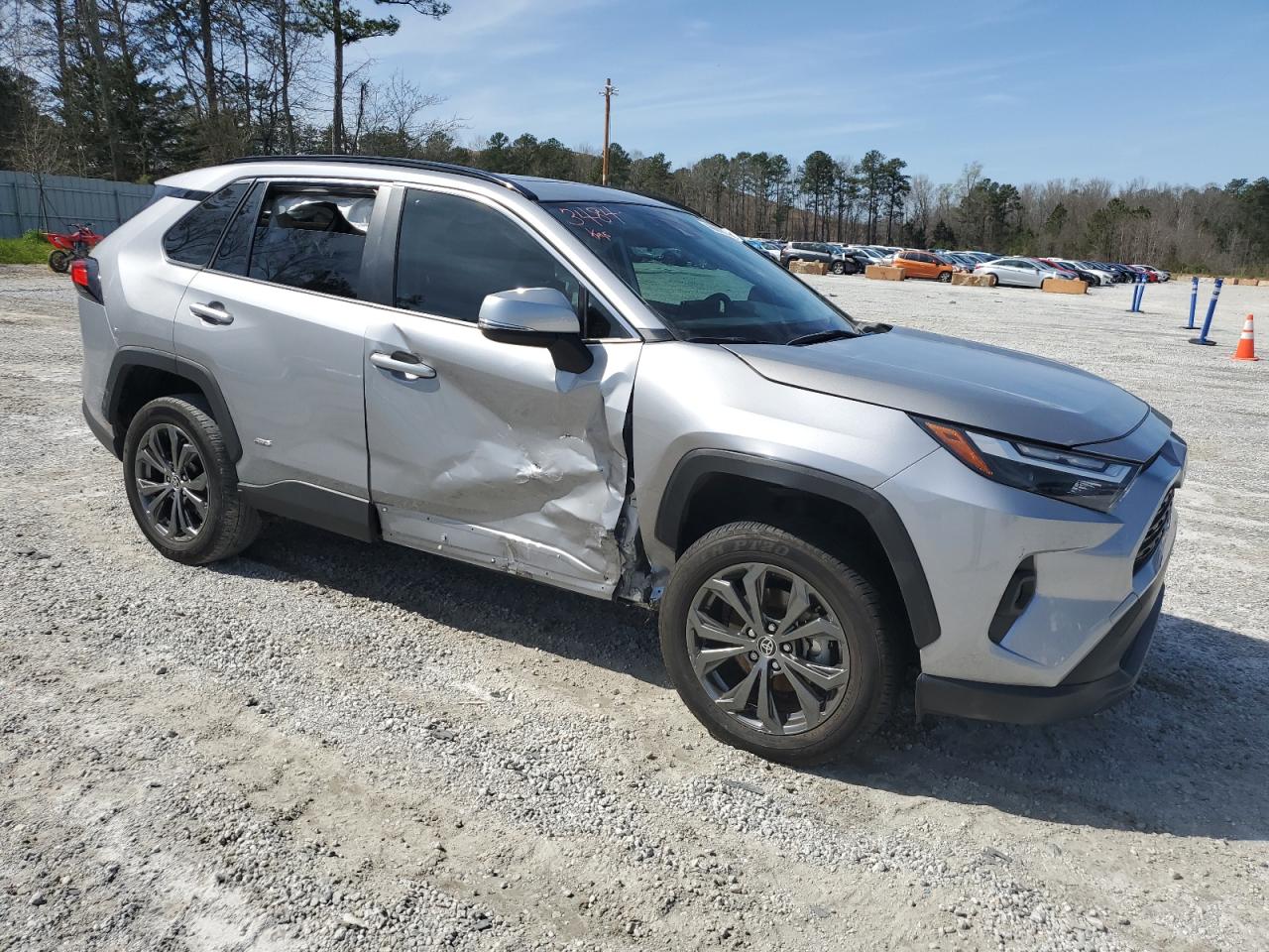 2022 TOYOTA RAV4 XLE PREMIUM VIN:JTMB6RFV0ND063484