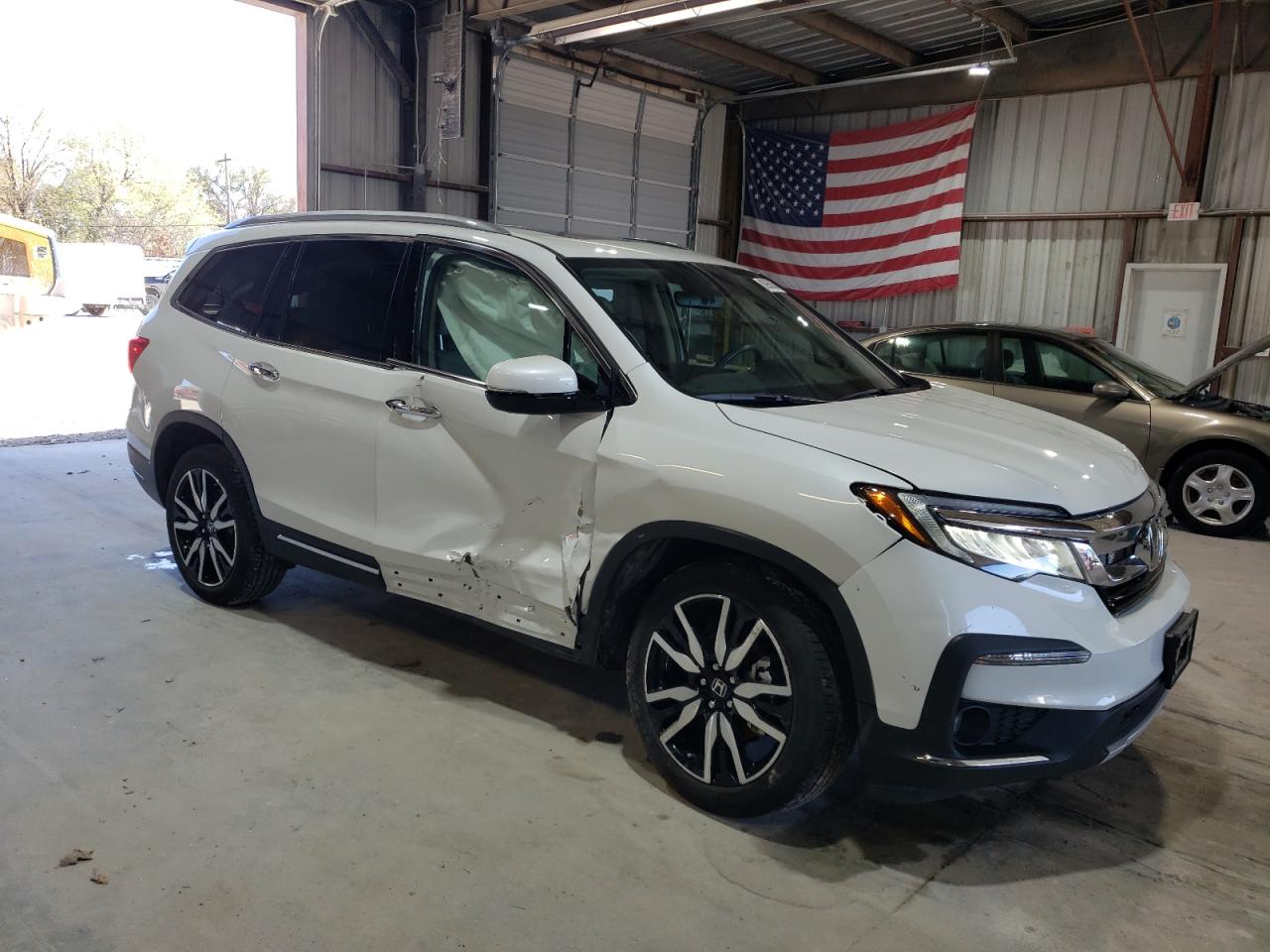 2022 HONDA PILOT TOURING VIN:5FNYF6H62NB018442