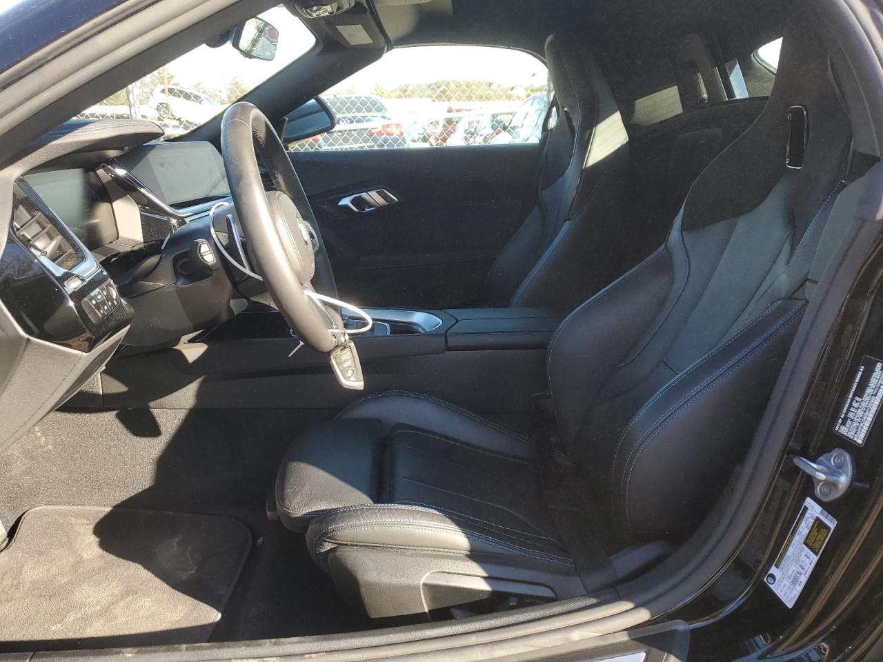 2024 BMW Z4 M40I VIN:WBAHF9C04RWY35589