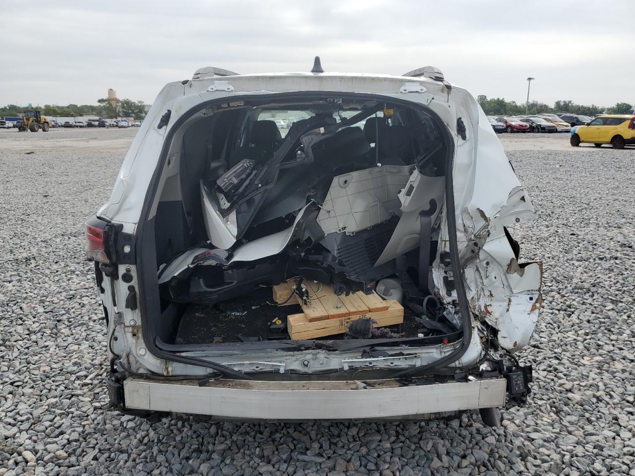 2022 TOYOTA SIENNA XLE VIN:5TDJRKEC9NS101700