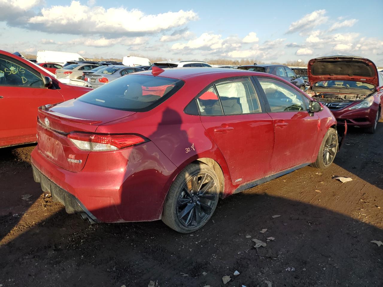 2024 TOYOTA COROLLA LE VIN:JTDBDMHE8RJ008357