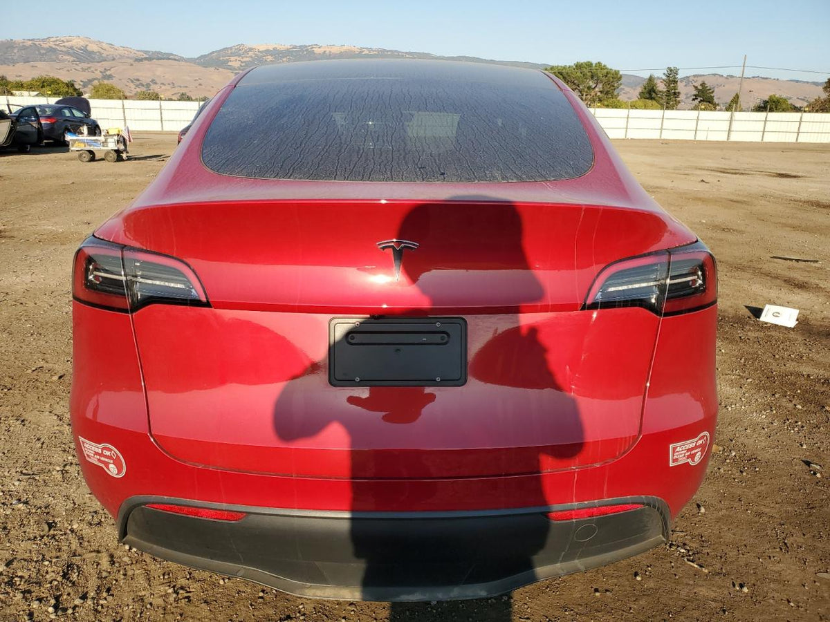 2023 TESLA MODEL Y  VIN:7SAYGDED8PF971795