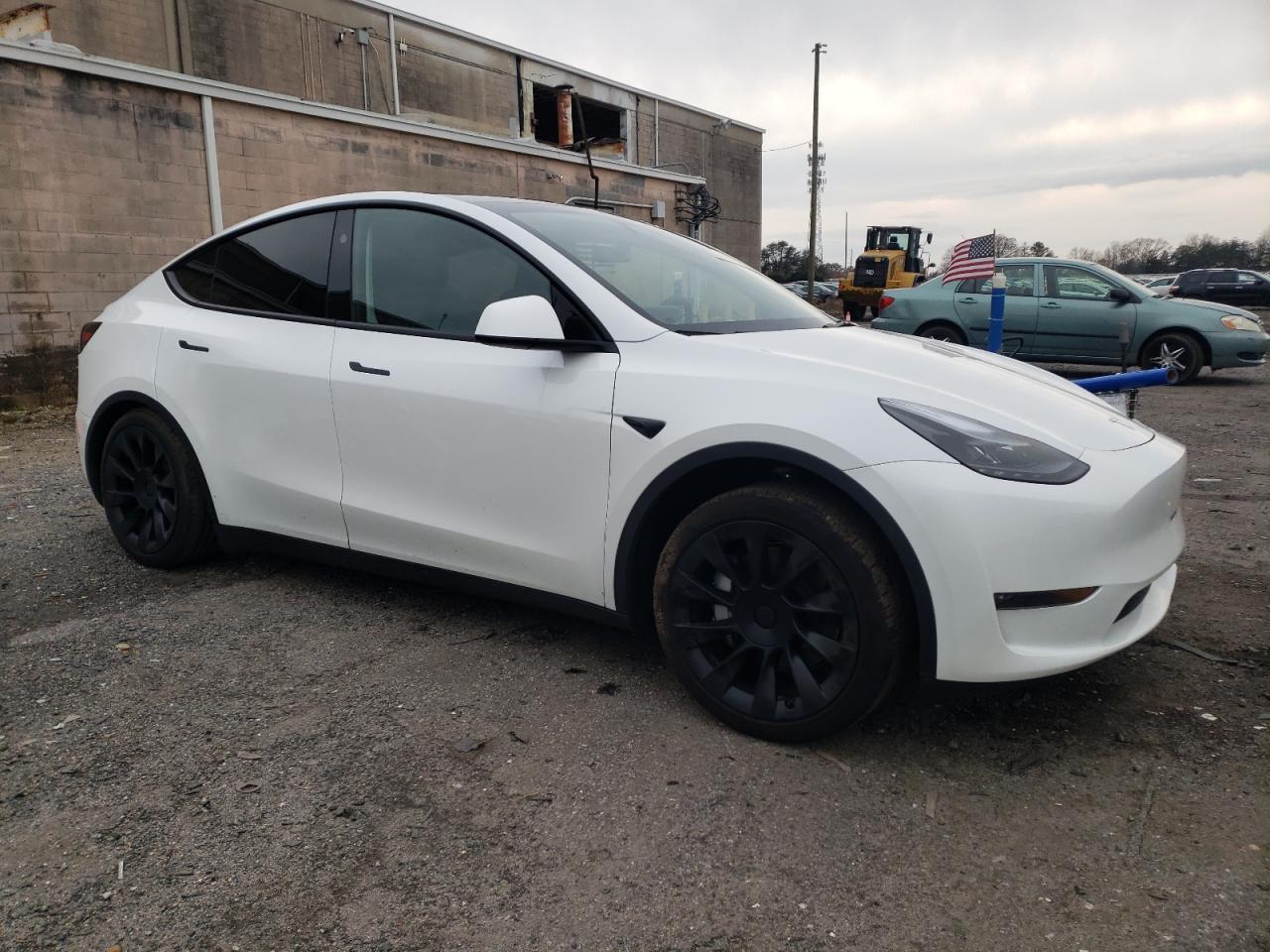 2023 TESLA MODEL Y  VIN:7SAYGAEE2PF839994