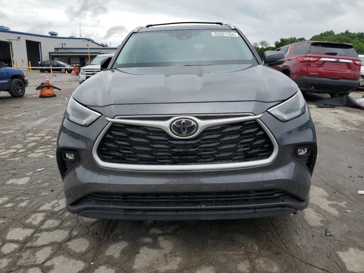 2022 TOYOTA HIGHLANDER XLE VIN:5TDGZRBH3NS582935