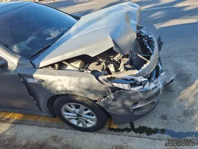 2016 Kia K5 KNAGT416BGA004021 VIN:KNAGT416BGA004021