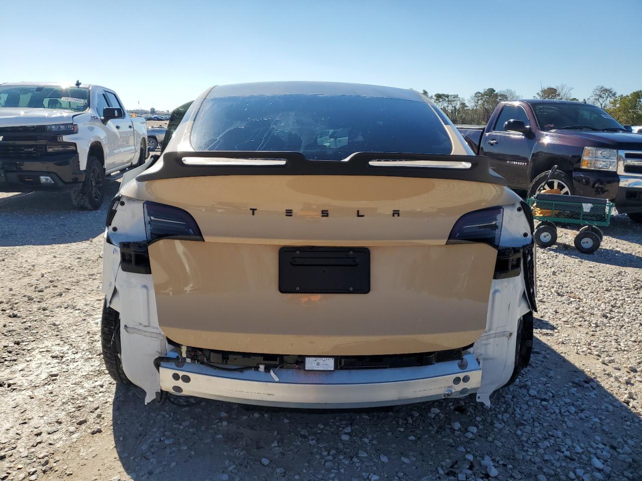2023 TESLA MODEL Y  VIN:7SAYGDEF2PF860791