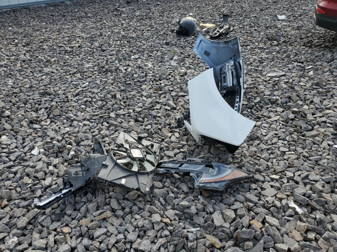 2022 TOYOTA COROLLA SE VIN:5YFP4MCE1NP105080