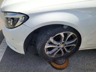 2014 Mercedes-Benz C 200 VIN: