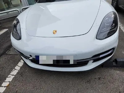 2018 Porsche Panamera VIN: