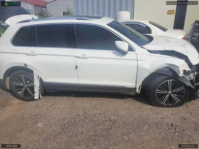 2019 Volkswagen Tiguan WVGZZZ5NZLW832110 VIN:WVGZZZ5NZLW832110