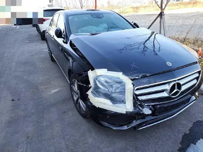 2019 Mercedes-Benz E 300 VIN: