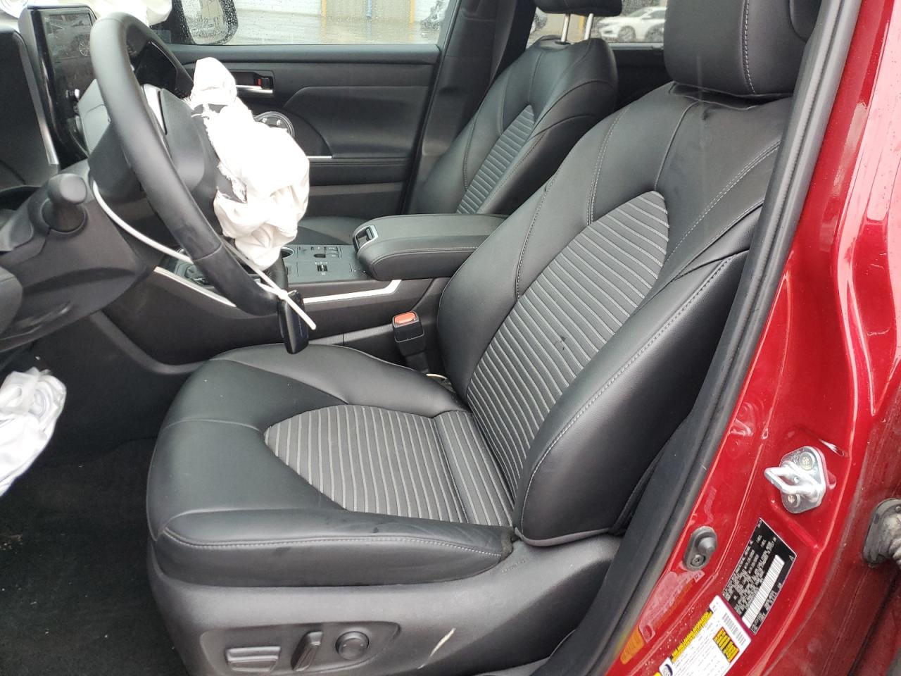 2024 TOYOTA HIGHLANDER LE VIN:5TDKDRAH0RS538424