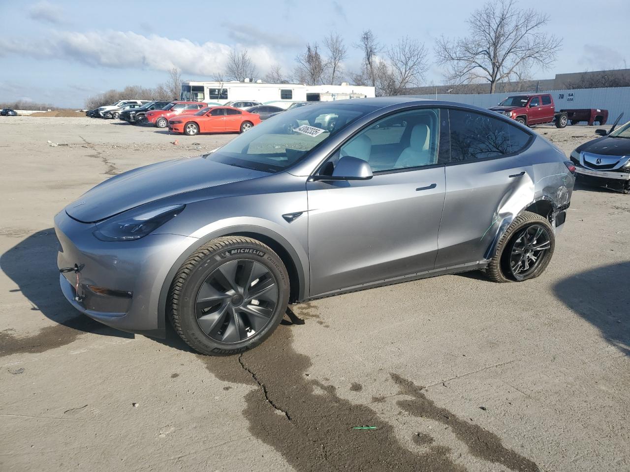 2024 TESLA MODEL Y  VIN:7SAYGAEE4RF210742